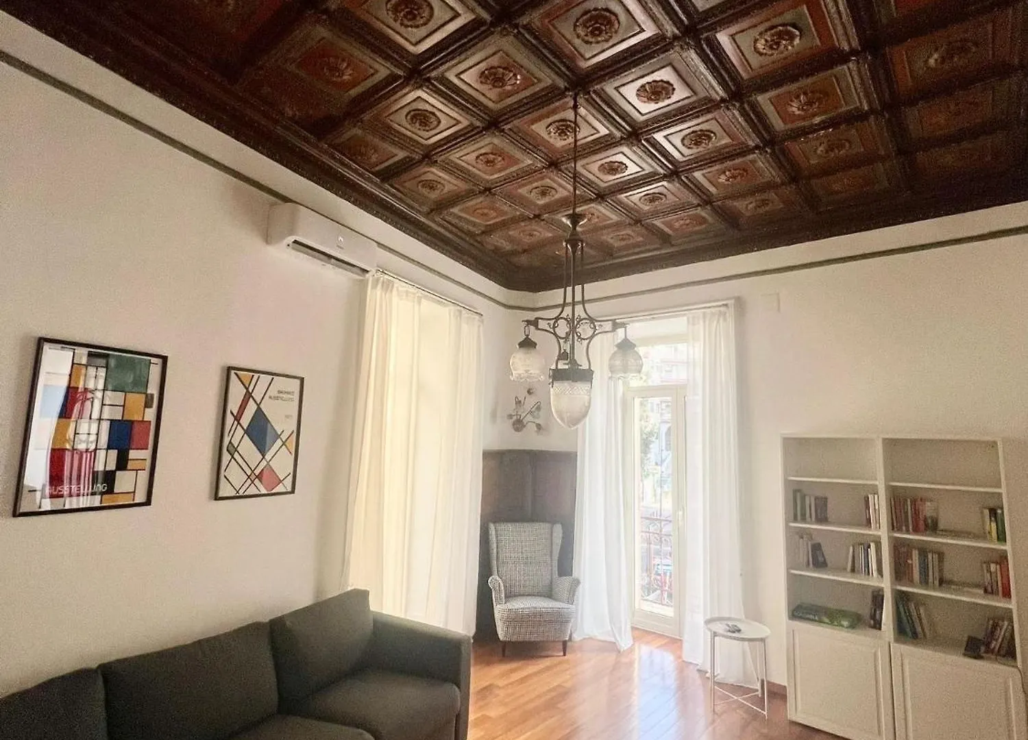 Vomero Hideaway Naples - Family Friendly